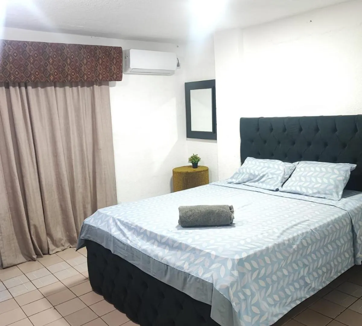 Departamento 2 habitaciones con Wifi, Agua Caliente y Aire acondicionado Guayaquil Ecuador