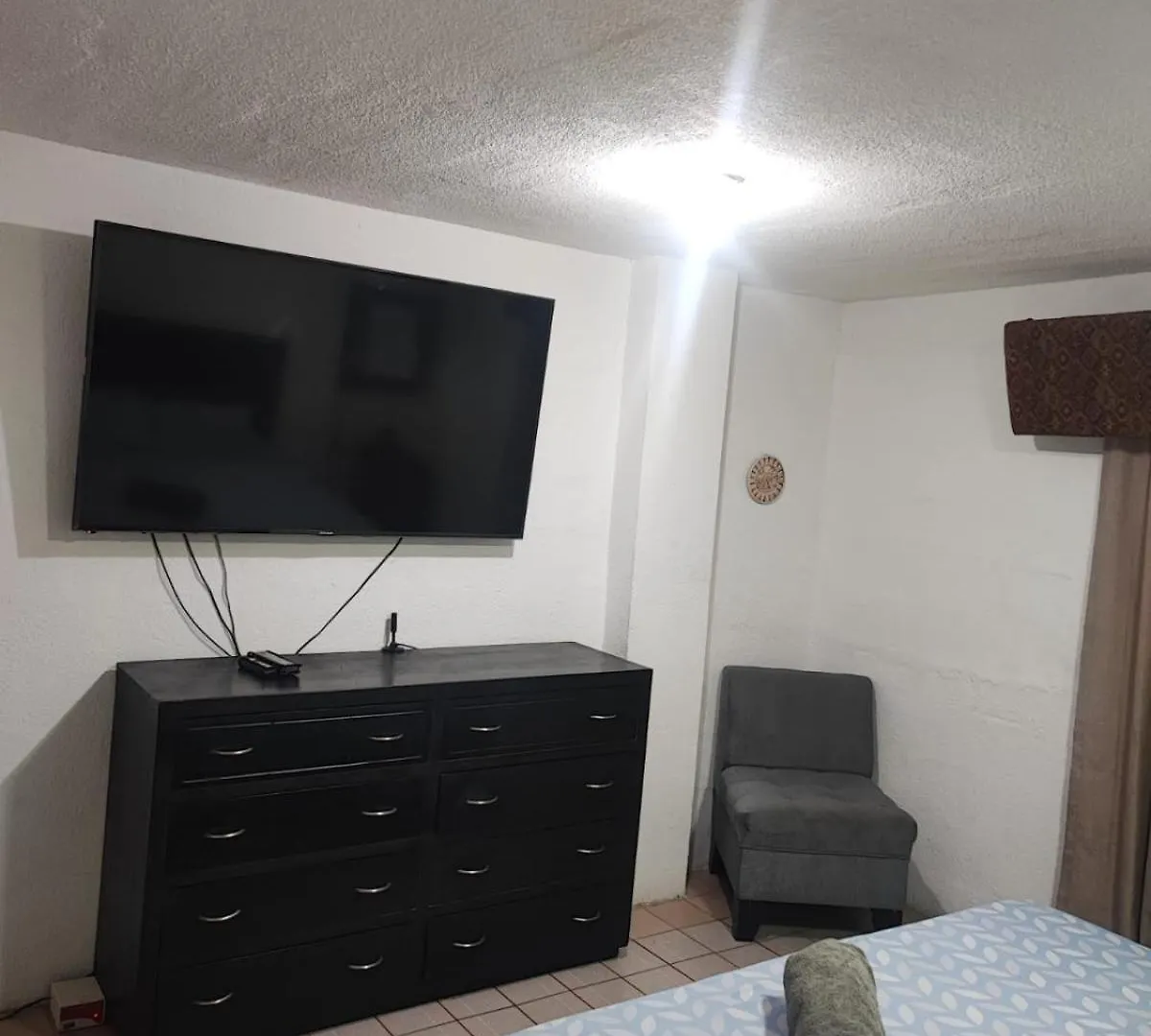 Departamento 2 habitaciones con Wifi, Agua Caliente y Aire acondicionado Guayaquil Apartamento
